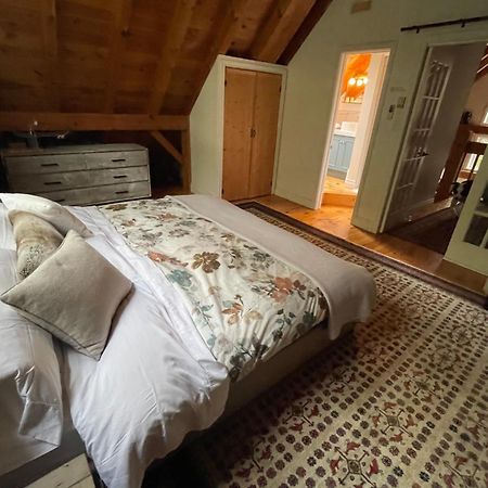 Maison Napoleon B&B Mont-Tremblant Bagian luar foto